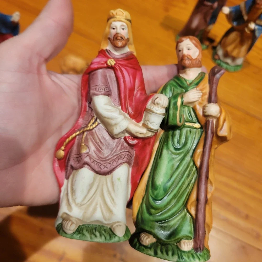 Vintage 9 Piece Nativity Set Christmas Manger Scene Multicolor Ceramic Figurines